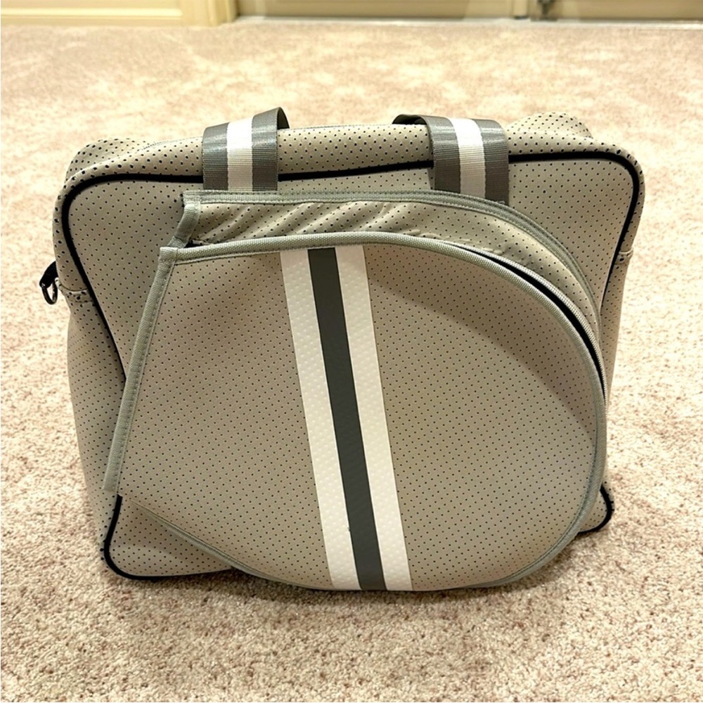 Preloved Tennis Bag Haute Shore